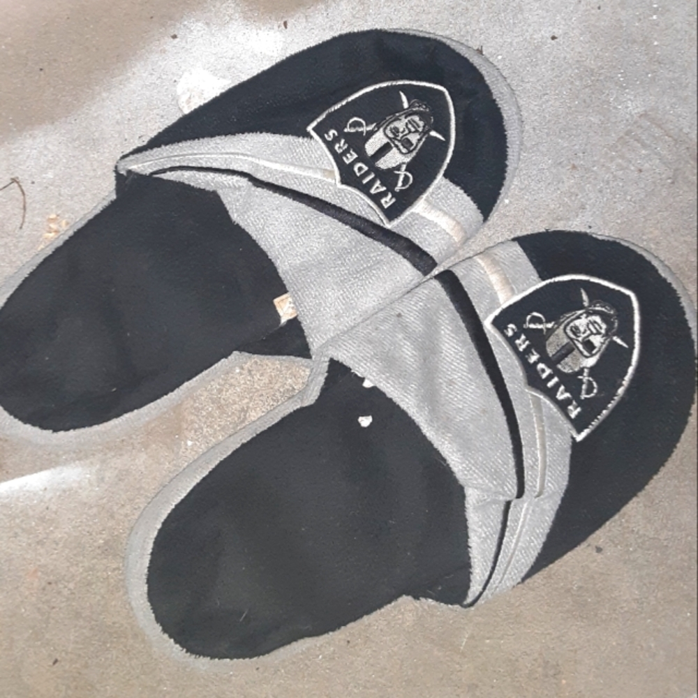 Mens Raiders Slippers